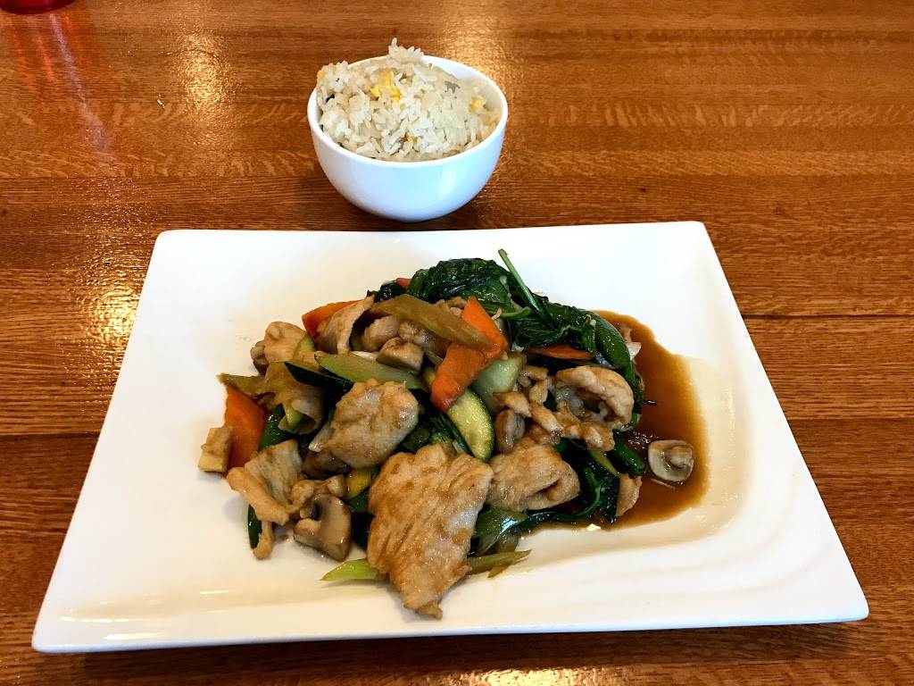 Sakura Asian Bistro | restaurant | 465 N Main St, Marysville, OH 43040, USA | 9376425599 OR +1 937-642-5599