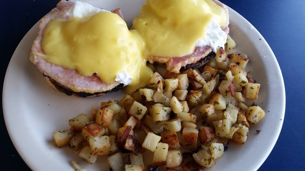 Dover Dairy Bar | restaurant | 210 Main St, Port Dover, ON N0A 1N0, Canada | 5195831312 OR +1 519-583-1312