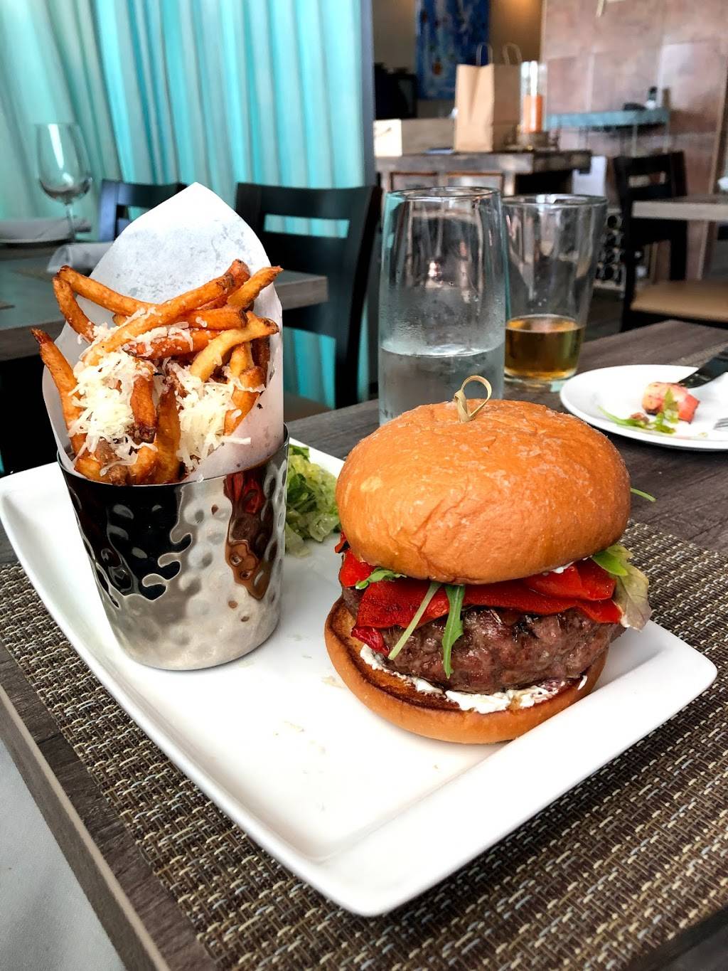 Takis Greek Kitchen | restaurant | 377 Lear Rd, Avon Lake, OH 44012, USA | 4409308888 OR +1 440-930-8888