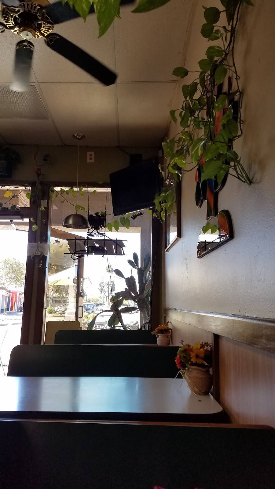 El Conejito Mexican Food | restaurant | 24331 Muirlands Blvd, Lake Forest, CA 92630, USA | 9494581760 OR +1 949-458-1760