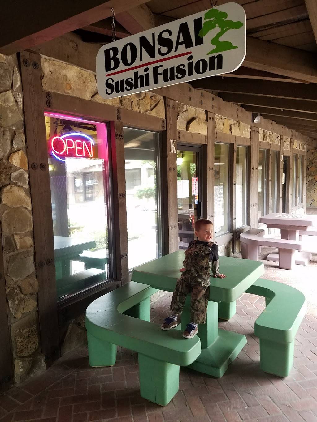 Bonsai Sushi Fusion | restaurant | 5200 Churn Creek Rd K, Redding, CA 96002, USA | 5303193255 OR +1 530-319-3255