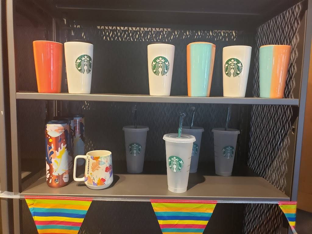 Starbucks | cafe | 4171 E Ashlan Ave, Fresno, CA 93726, USA | 5592280146 OR +1 559-228-0146