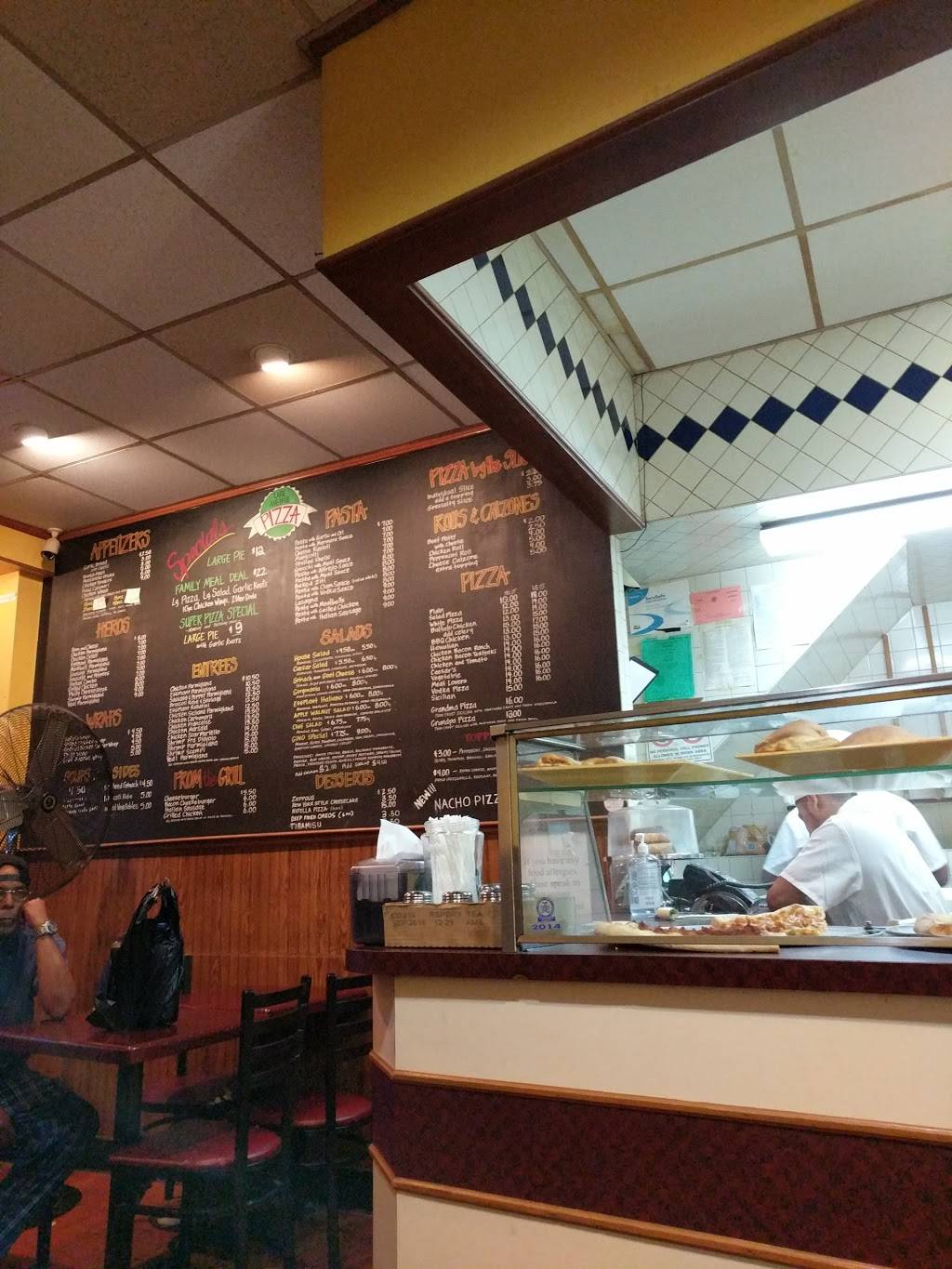 Lake Ave Pizza | restaurant | 137 Lake Ave, Yonkers, NY 10703, USA | 9144765023 OR +1 914-476-5023