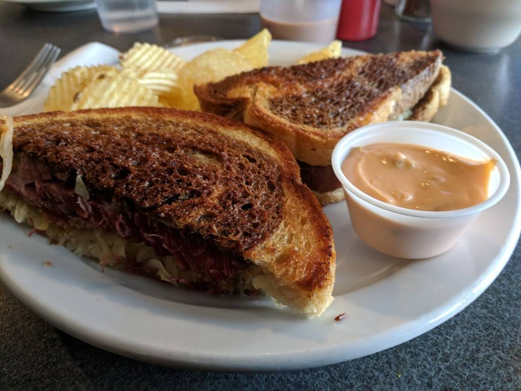 Blue Plate Diner | restaurant | 32610 W Seven Mile Rd, Livonia, MI 48152, USA | 2484713700 OR +1 248-471-3700