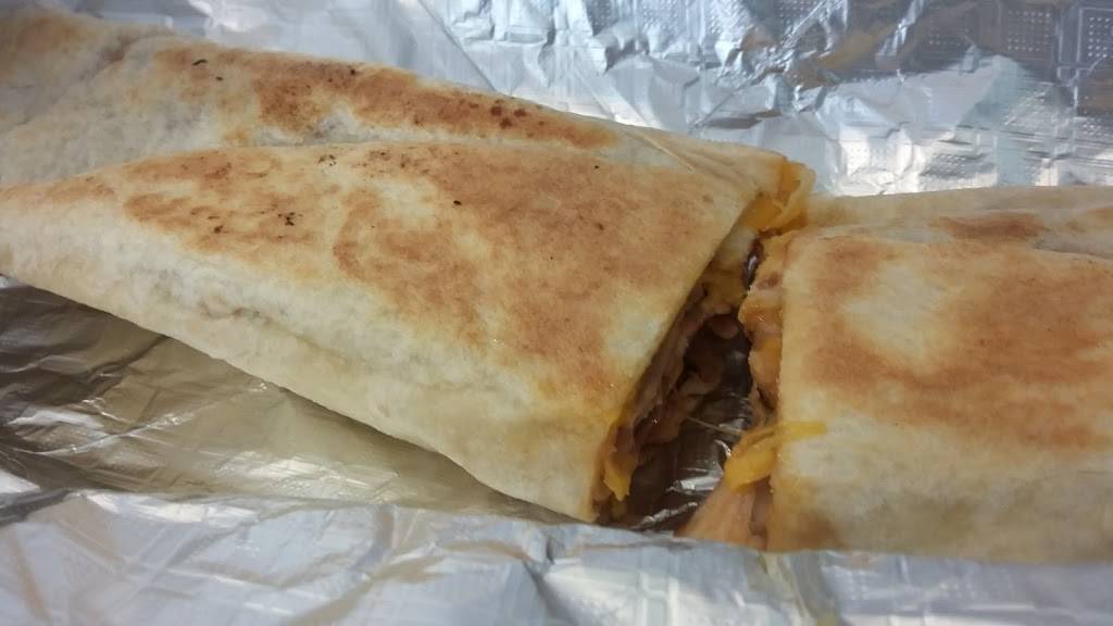 Roly Poly Sandwiches | restaurant | 114 Barnard St, Savannah, GA 31401, USA | 9122338222 OR +1 912-233-8222