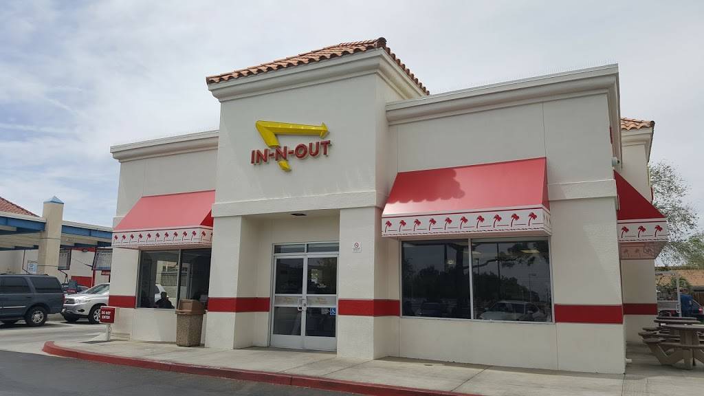 In-N-Out Burger | restaurant | 142 E Palmdale Blvd, Palmdale, CA 93550, USA | 8007861000 OR +1 800-786-1000