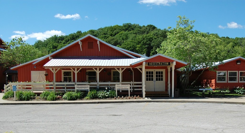 Brown County Inn | restaurant | 51 IN-46, Nashville, IN 47448, USA | 8007725249 OR +1 800-772-5249