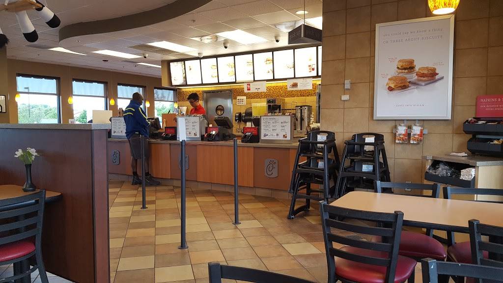 Chick-fil-A | restaurant | 8800 Highway 377 S, Benbrook, TX 76126, USA | 8172493900 OR +1 817-249-3900