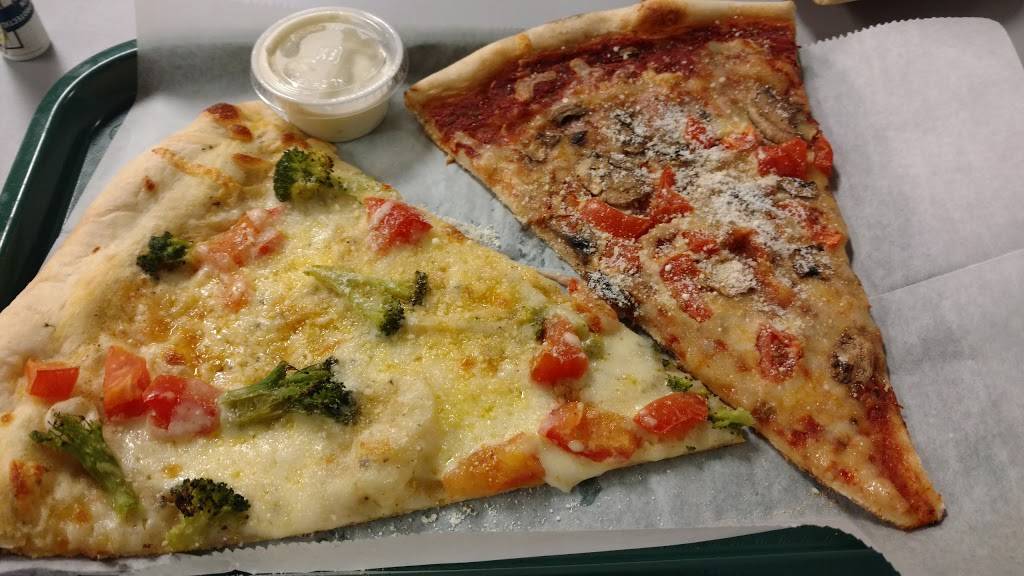 Lindas New York Pizzeria | restaurant | 1219 Lyell Ave, Rochester, NY 14606, USA | 5854588900 OR +1 585-458-8900
