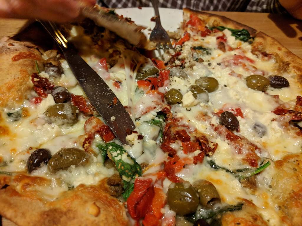 Napa Wood Fired Pizzeria | restaurant | 687 Moseley Rd, Fairport, NY 14450, USA | 5852235250 OR +1 585-223-5250