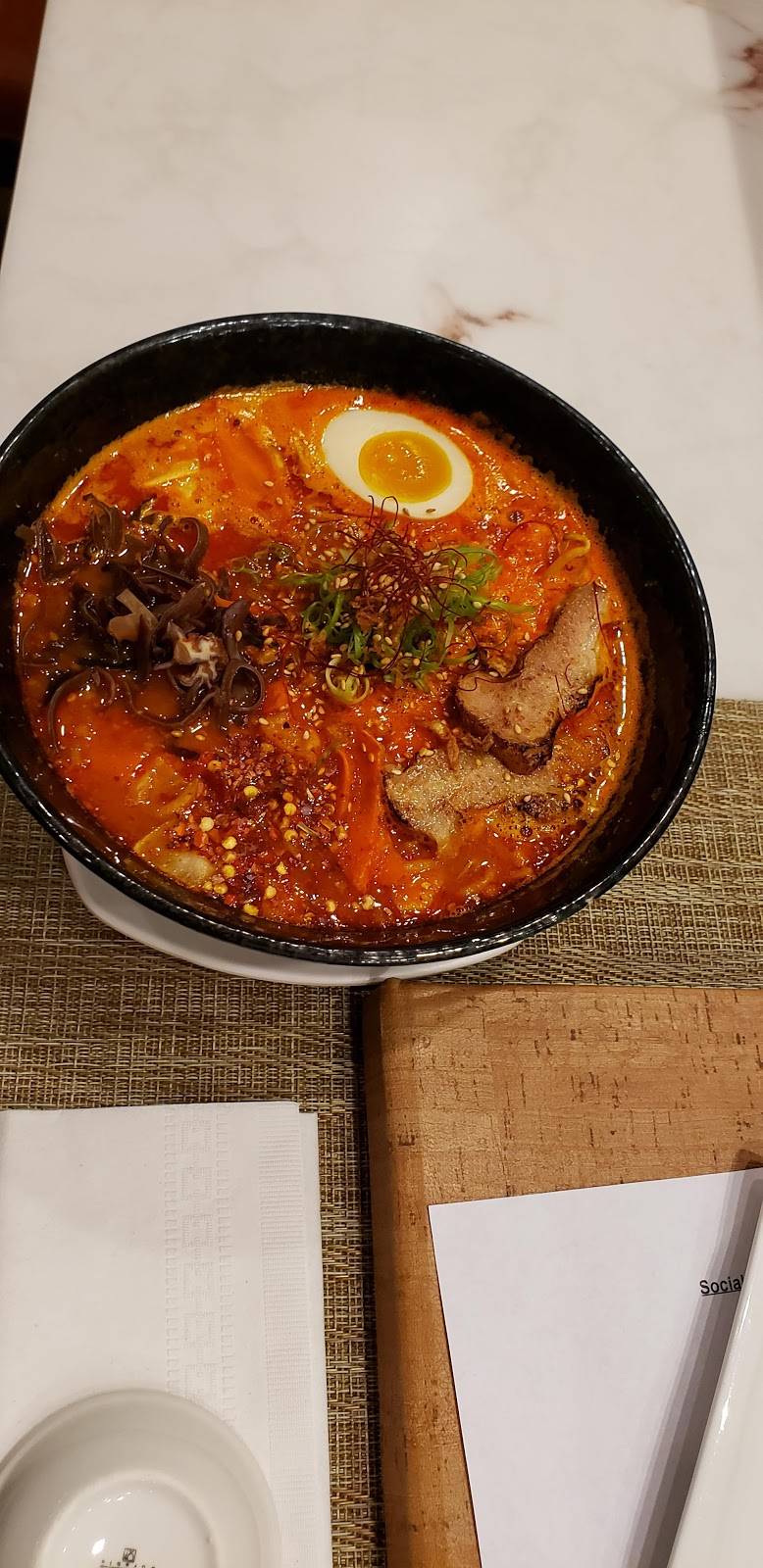 Totoyama Sushi & Ramen | restaurant | 6201 Hollywood Blvd Suite #118, Los Angeles, CA 90028, USA | 3234006300 OR +1 323-400-6300