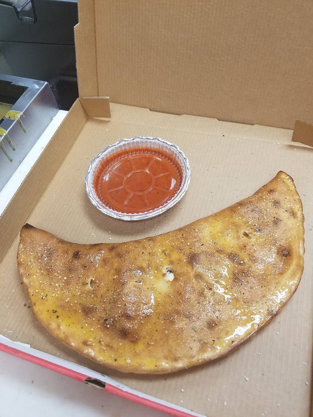 Westshore Pizza | restaurant | 10309 Causeway Blvd, Tampa, FL 33619, USA | 8136219251 OR +1 813-621-9251