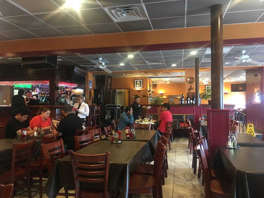 Victors Grill Churrasqueria | restaurant | 7634 Lee Hwy, Falls Church, VA 22042, USA | 7035734161 OR +1 703-573-4161