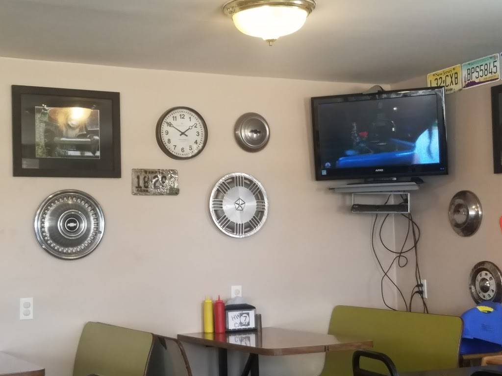 Hwy 7 Cafe | restaurant | 815 N Queen St, Fonda, IA 50540, USA | 7122885898 OR +1 712-288-5898