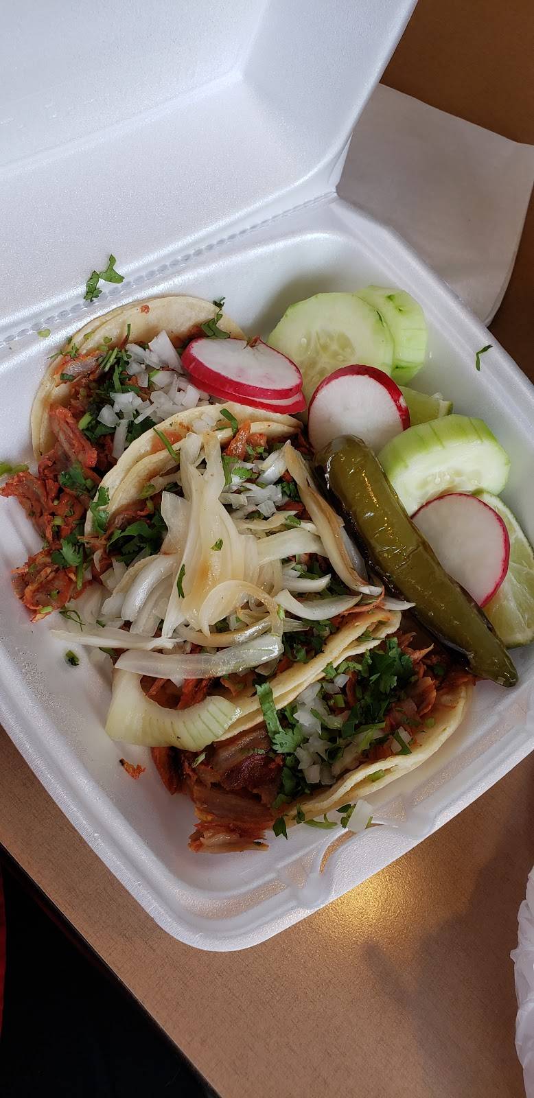 Taqueria el fogon | restaurant | 2604 N Arkansas, Wichita, KS 67204, USA | 3162089217 OR +1 316-208-9217