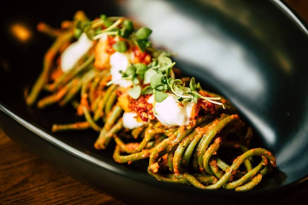 The Gray Tavern | restaurant | 10964 Ventura Blvd, Studio City, CA 91604, USA | 8183582363 OR +1 818-358-2363