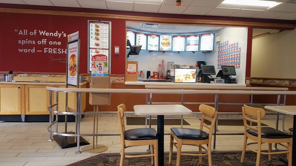 Wendys | restaurant | 2387 Fairview St, Burlington, ON L7R 2E3, Canada | 9053331199 OR +1 905-333-1199