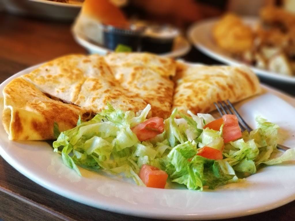 Samanthas Frontier Restaurant | restaurant | 418 E Maple St, Hartville, OH 44632, USA | 3308773423 OR +1 330-877-3423