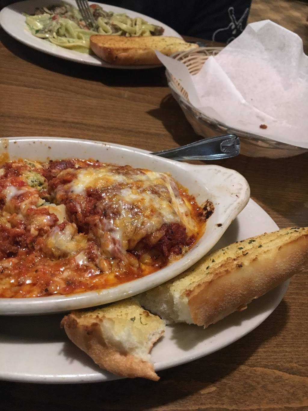 Spiros Pizza & Pasta | restaurant | 18411 Aurora Ave N, Shoreline, WA 98133, USA | 2065462900 OR +1 206-546-2900