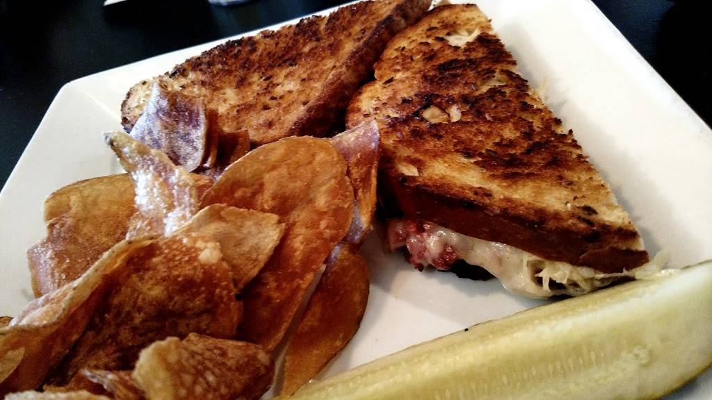 Dandelions Restaurant | restaurant | 1340 N Forest Rd, Williamsville, NY 14221, USA | 7166880203 OR +1 716-688-0203