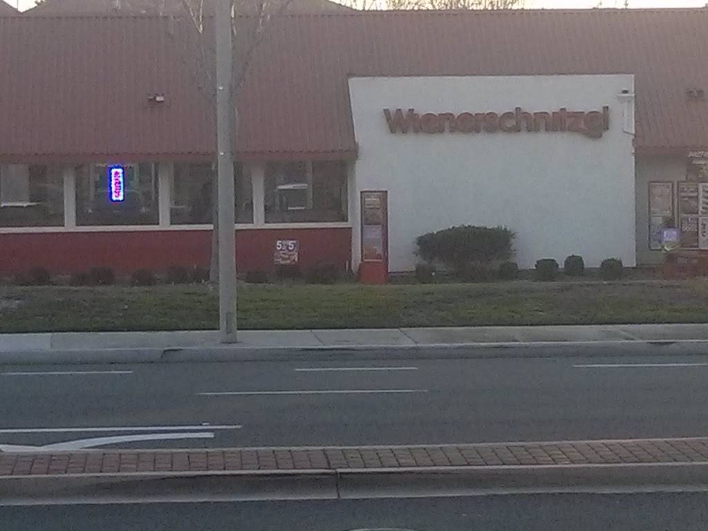 Wienerschnitzel | restaurant | 14705 Jeffrey Rd, Irvine, CA 92714, USA | 9498575029 OR +1 949-857-5029