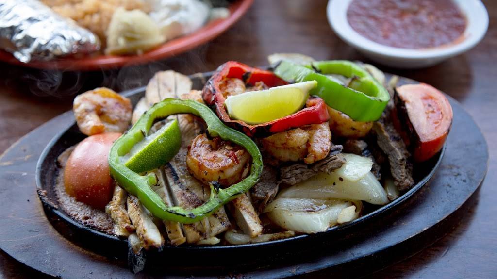 Mi Rancho | restaurant | 17207 US-71, Belton, MO 64012, USA | 8164254002 OR +1 816-425-4002