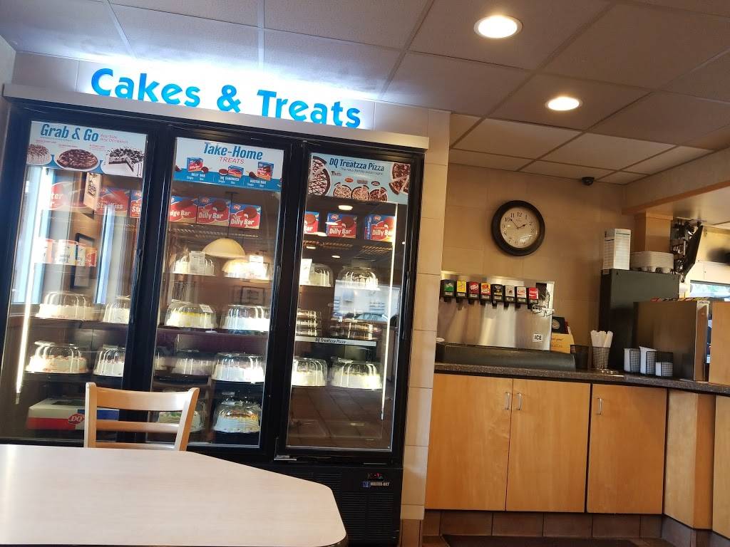 Dairy Queen Grill & Chill | restaurant | 20 State St, Charleston, IL 61920, USA | 2173456886 OR +1 217-345-6886