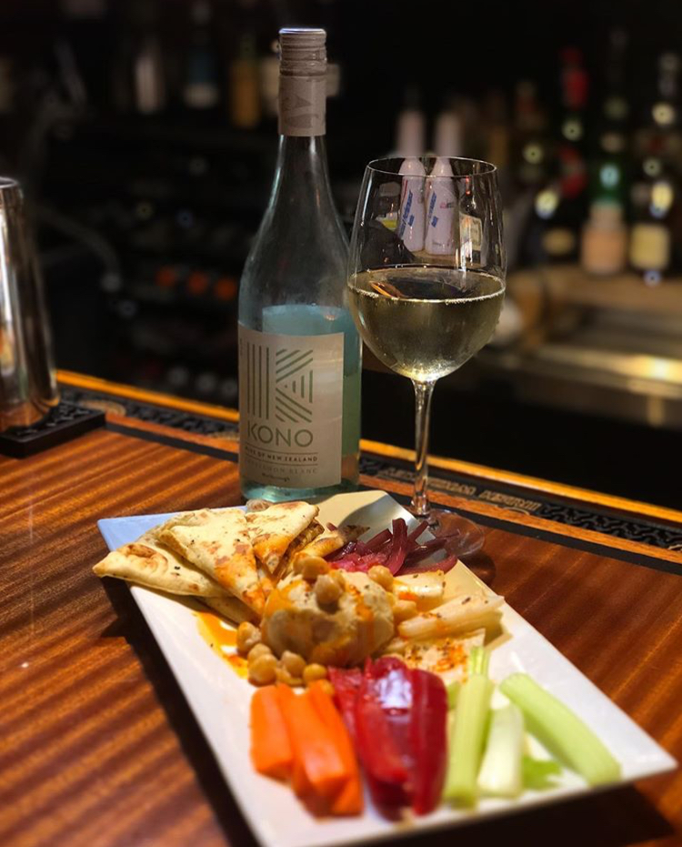 Warp and Weft | restaurant | 197 Market St, Lowell, MA 01852, USA | 9784556537 OR +1 978-455-6537