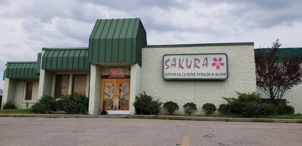 Sakura | restaurant | 2209 N Belt Hwy, St Joseph, MO 64506, USA | 8162326666 OR +1 816-232-6666