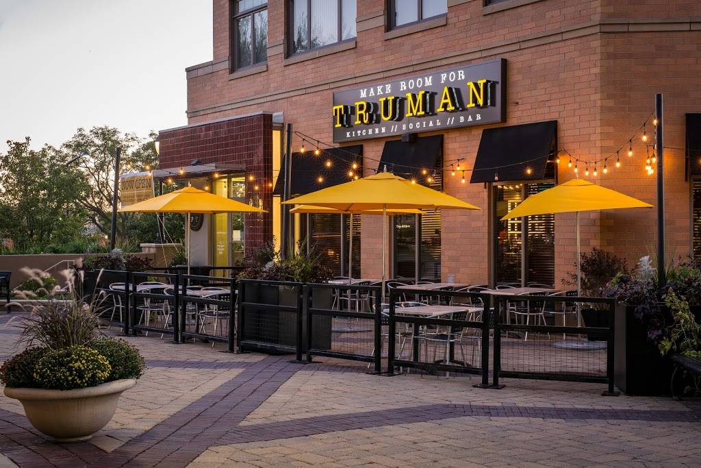 Make Room For Truman | restaurant | 550 W Touhy Ave, Park Ridge, IL 60068, USA | 8476926205 OR +1 847-692-6205