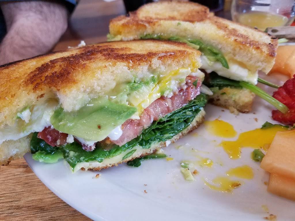 Twisted Taps | restaurant | 2302 El Cajon Blvd, San Diego, CA 92104, USA | 6195429927 OR +1 619-542-9927