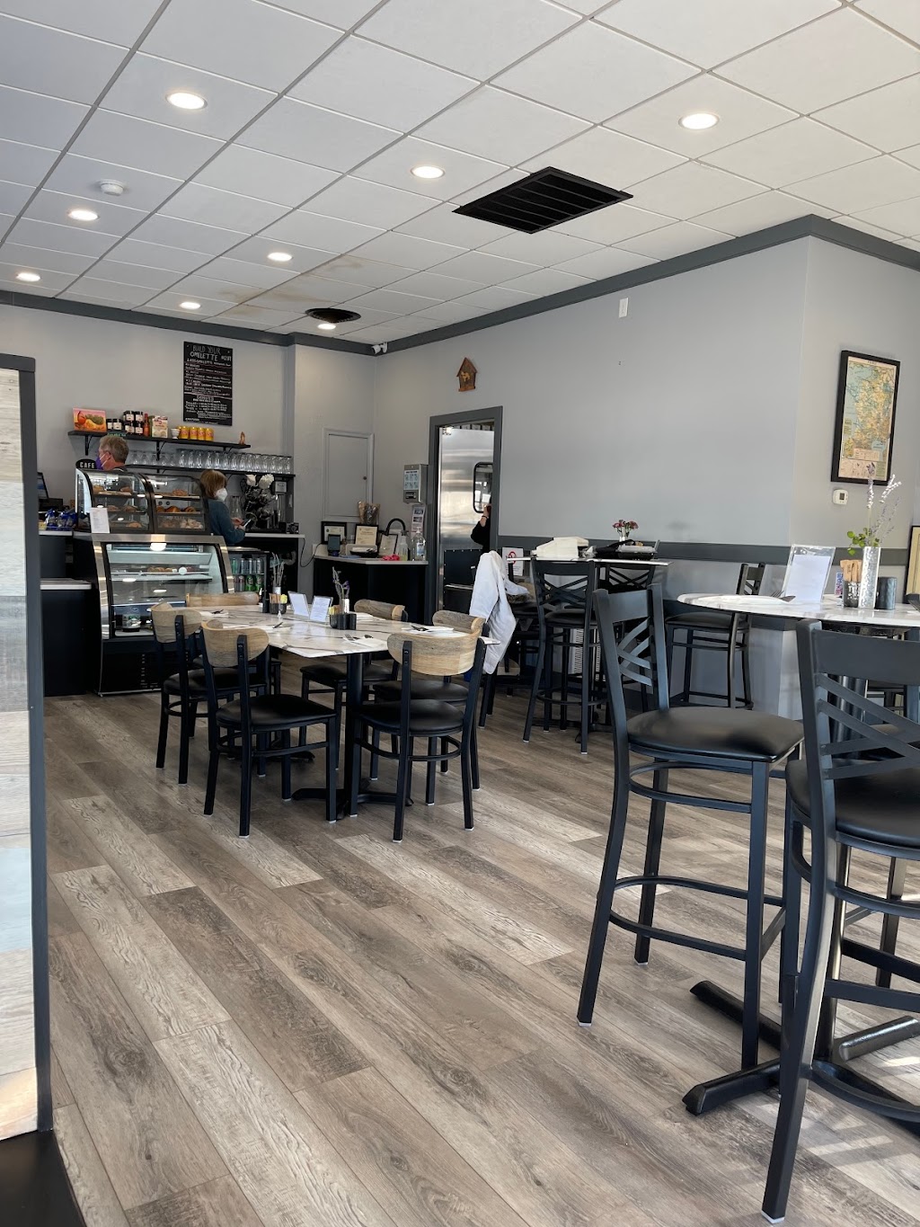 Cafe Sophie | restaurant | Montgomery County Airpark, 7940 Airpark Rd, Gaithersburg, MD 20879, USA | 2402614189 OR +1 240-261-4189