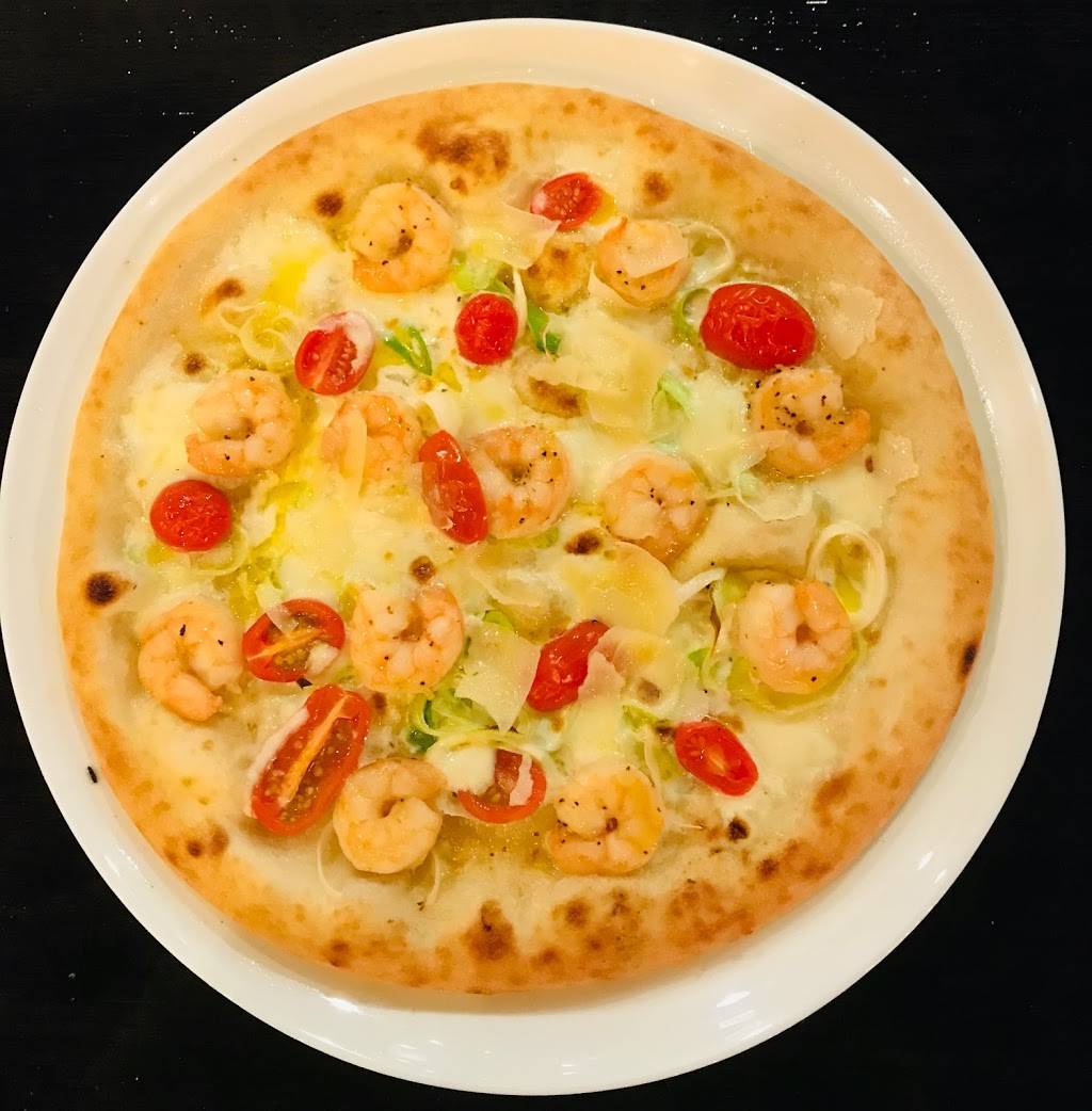 Pizza Nostra Chicago | restaurant | 2411 N Clark St, Chicago, IL 60614, USA | 7736977987 OR +1 773-697-7987