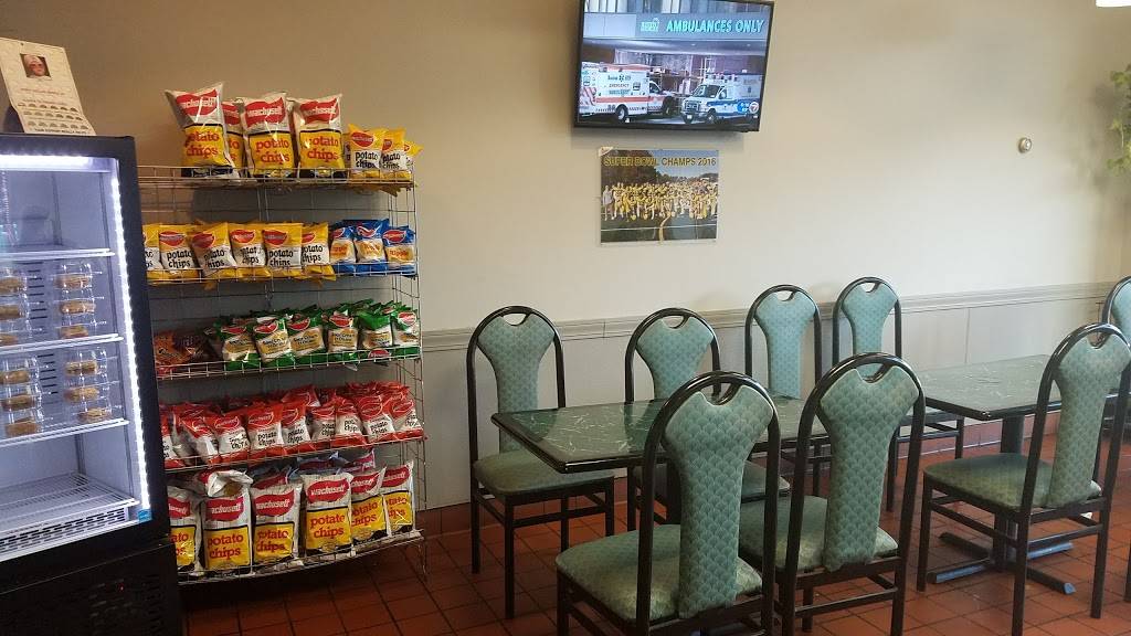 Norfolk Town Pizza | restaurant | 158 Main St, Norfolk, MA 02056, USA | 5085285355 OR +1 508-528-5355