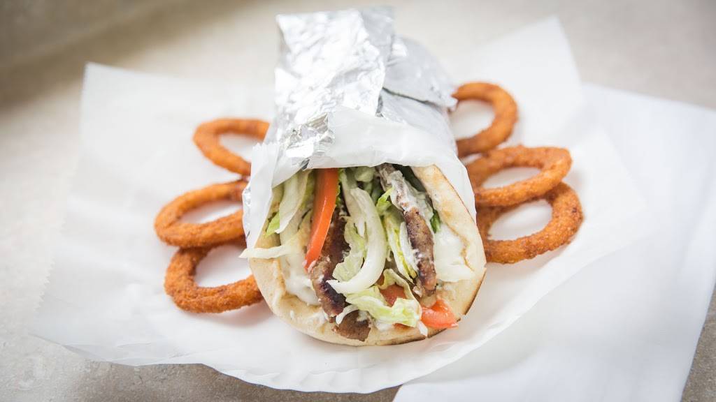 Salem crown fried chicken and more | restaurant | 105 Lafayette St, Salem, MA 01970, USA | 9787455017 OR +1 978-745-5017