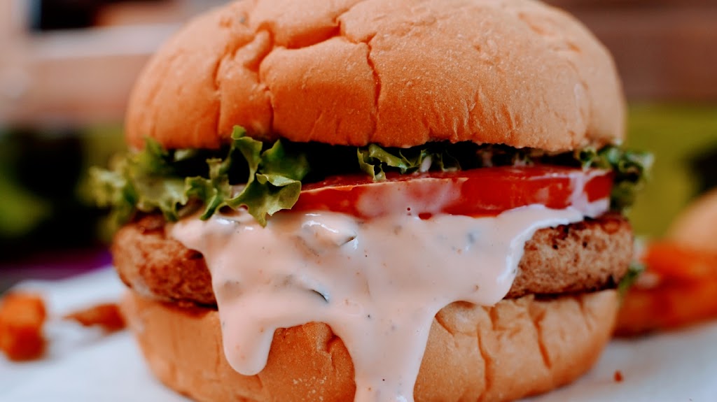 Burgerhive | restaurant | 4607 S University Dr, Davie, FL 33328, USA | 7547010960 OR +1 754-701-0960