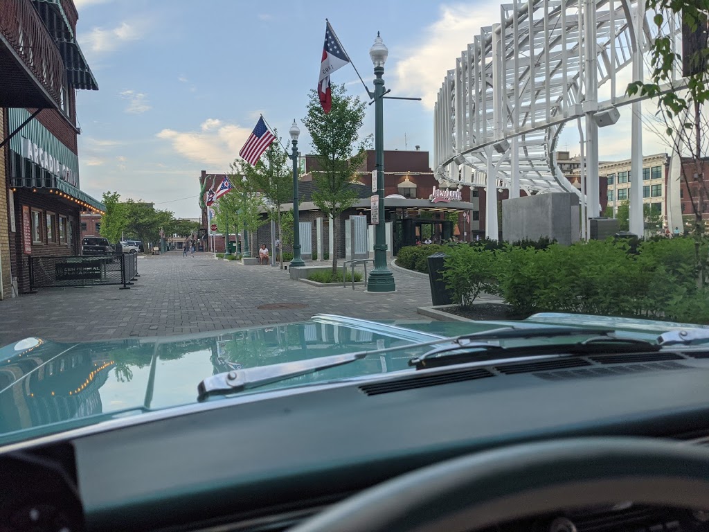 Centennial Plaza | restaurant | 300 Market Ave N, Canton, OH 44702, USA | 3303669800 OR +1 330-366-9800