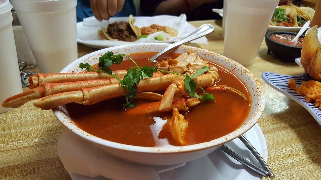 Taqueria El Gallo de Oro | restaurant | 1186 Lee St, Des Plaines, IL 60016, USA | 8478276679 OR +1 847-827-6679