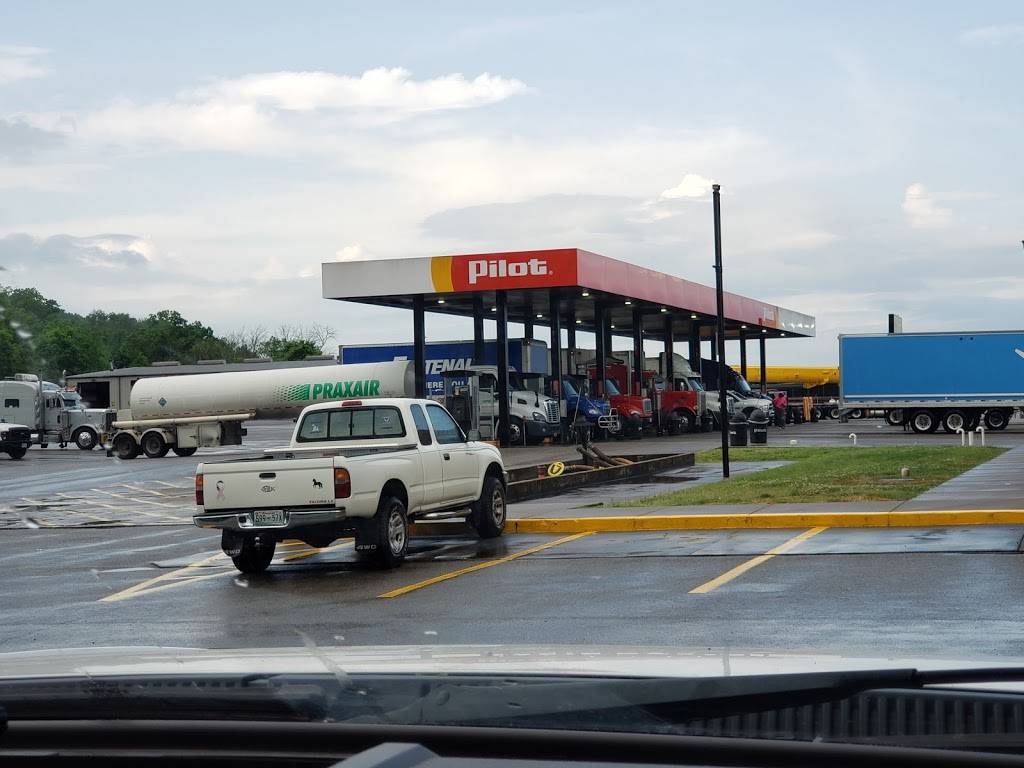 Pilot Travel Center | restaurant | 507 Highway 309, Niota, TN 37826, USA | 4235683500 OR +1 423-568-3500