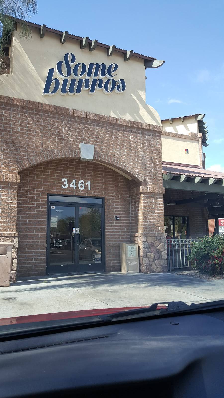 Someburros | restaurant | 3461 W Frye Rd, Chandler, AZ 85226, USA | 4807268226 OR +1 480-726-8226