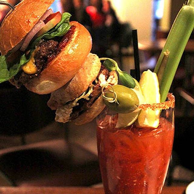 Board & Barrel | restaurant | 218 S Washington St, Naperville, IL 60540, USA | 6309493900 OR +1 630-949-3900