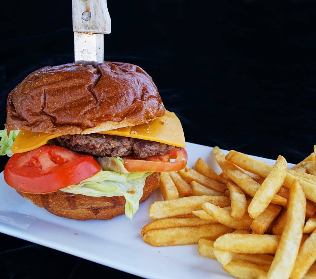 The Pub | restaurant | 23862 Bridger Rd, Lake Forest, CA 92630, USA | 9496525428 OR +1 949-652-5428
