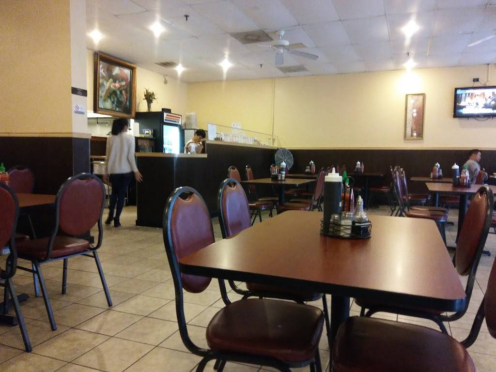 Pho Huong Que | restaurant | 7211 E Independence Blvd, Charlotte, NC 28227, USA | 7045360401 OR +1 704-536-0401