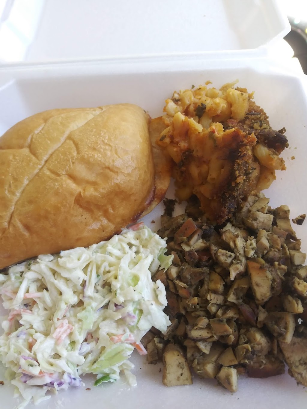 Caribbean Roots | restaurant | 300-06 N Lake St, Gary, IN 46403, USA | 2198806044 OR +1 219-880-6044