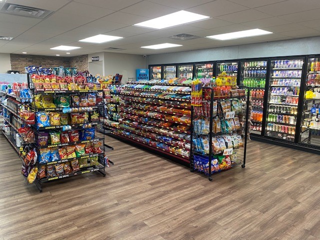 I-22 Chevron Guin | meal takeaway | 5646 AL-44, Guin, AL 35563, USA | 2054302898 OR +1 205-430-2898