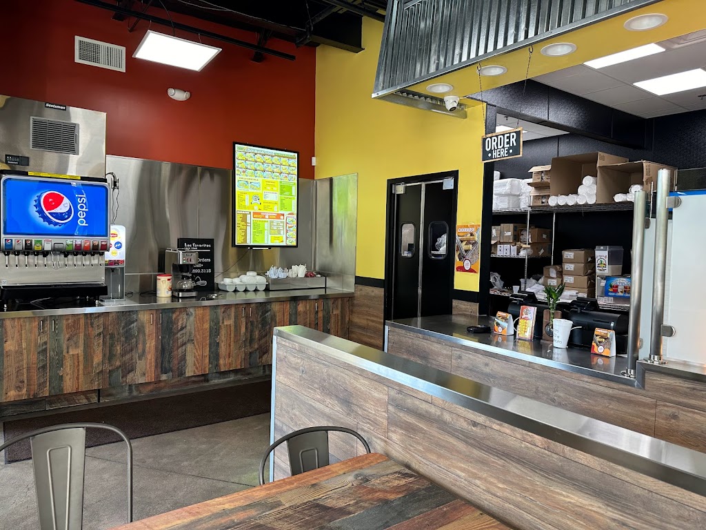 Los Favoritos Taco Shop | restaurant | 2649 S Market St #101, Gilbert, AZ 85295, USA | 4808993115 OR +1 480-899-3115