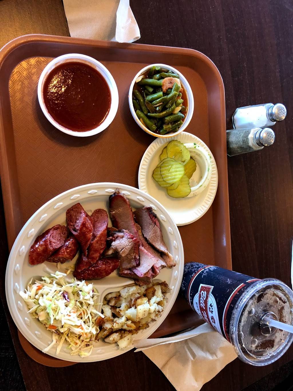 Bill Miller Bar-B-Q | restaurant | 135 S WW White Rd, San Antonio, TX 78219, USA | 2103334830 OR +1 210-333-4830