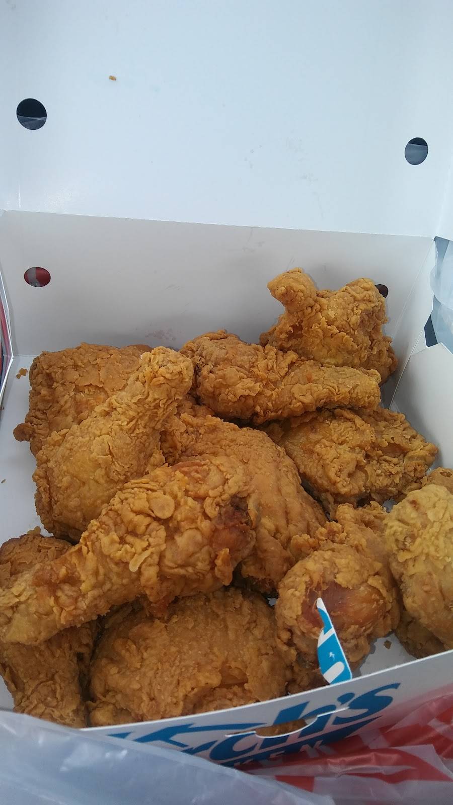 Churchs Chicken | restaurant | 3801 Stockton Blvd, Sacramento, CA 95820, USA | 9164524682 OR +1 916-452-4682