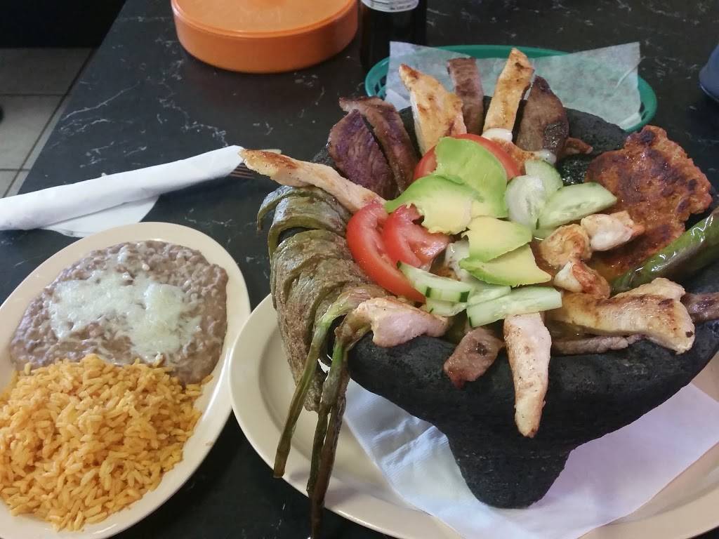 Taco Chon | restaurant | 15655 US-395, Victorville, CA 92394, USA | 7605302802 OR +1 760-530-2802