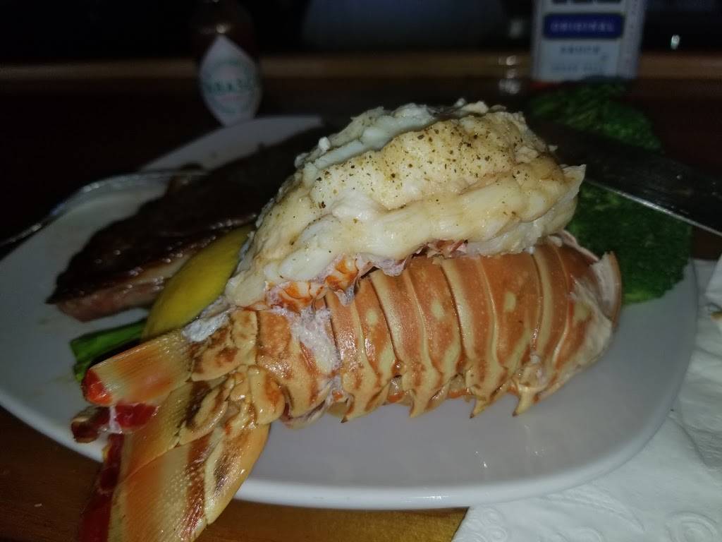 The Plaza Tavern | restaurant | 1705 Plaza Dr, Menomonie, WI 54751, USA | 7153094670 OR +1 715-309-4670